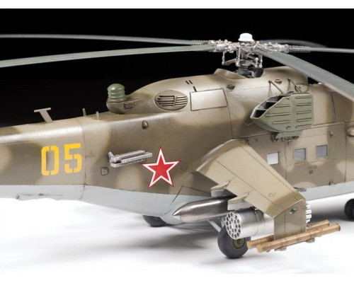 Сборная модель ZVEZDA Советский ударный вертолет Ми-24В/ВП, 1/48