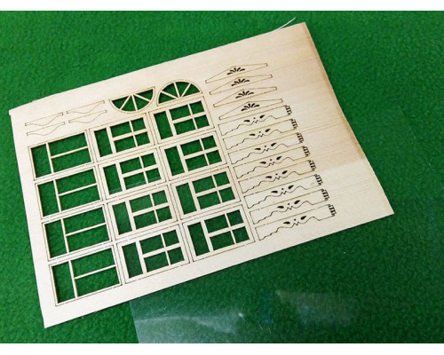 Набор для изготовления деревянных окон, для 4-х окон (+ одно чердачное), 1/35