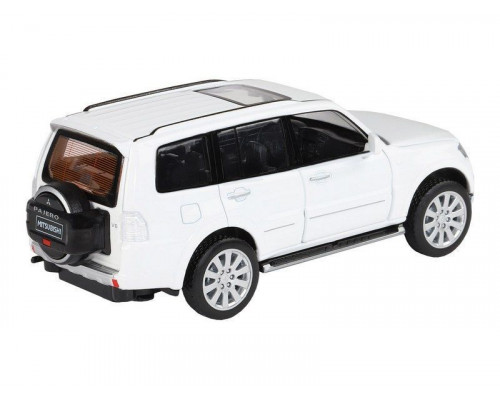 Машина АВТОПАНОРАМА Mitsubishi Pajero 4WD Tubro, белый, 1/33, свет, звук, в/к 17,5*13,5*9 см