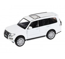 Машина "АВТОПАНОРАМА" Mitsubishi Pajero 4WD Tubro, белый, 1/33, свет, звук, в/к 17,5*13,5*9 см