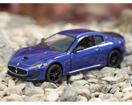 Машина Kinsmart 1:38 Maserati GranTurismo MC Stradale инерция (1/12шт.) б/к