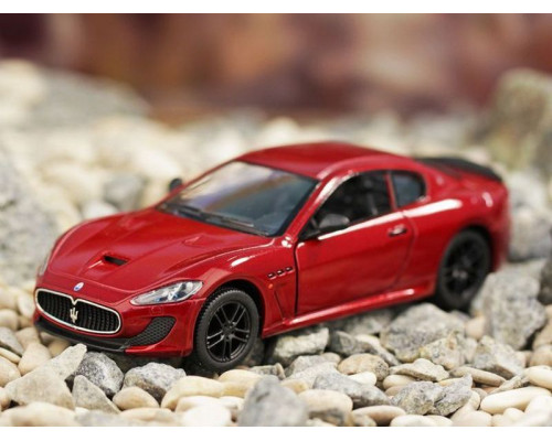 Машина Kinsmart 1:38 Maserati GranTurismo MC Stradale инерция (1/12шт.) б/к