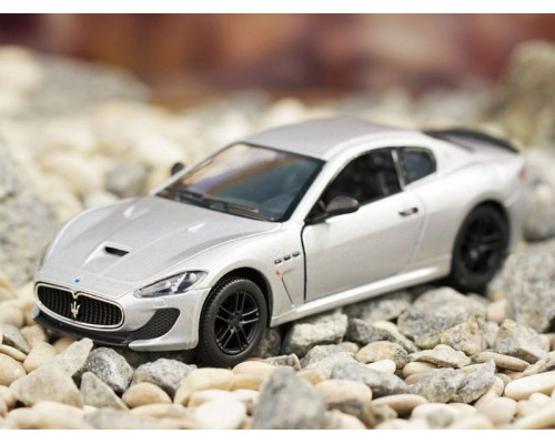 Машина Kinsmart 1:38 Maserati GranTurismo MC Stradale инерция (1/12шт.) б/к