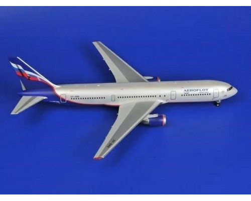 Сборная модель ZVEZDA Пассажирский авиалайнер Боинг 767-300, 1/144