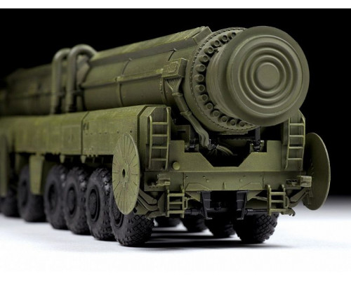 Сборная модель ZVEZDA Российский РКСН Тополь, 1/72