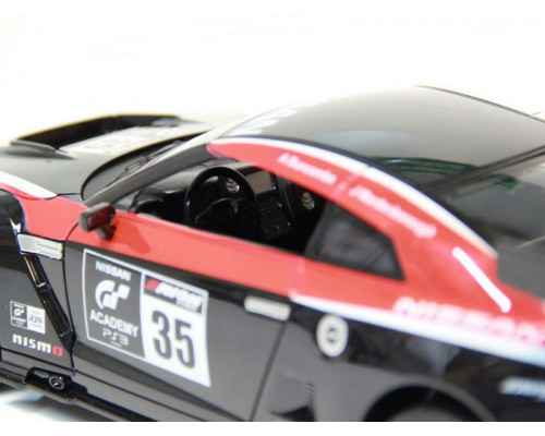 Р/У машина 1/16 Nissan GTR