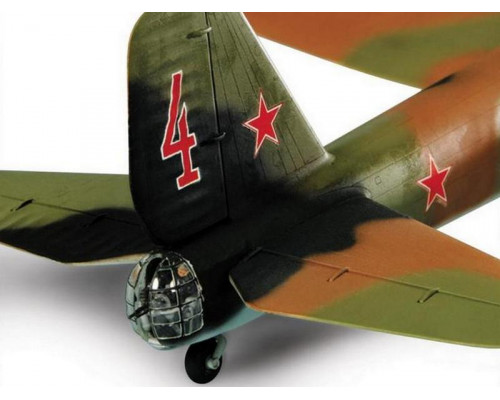 Сборная модель ZVEZDA Советский дальний бомбардировщик ПЕ-8, 1/72