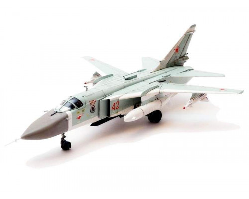 Сборная модель ZVEZDA Советский фронтовой бомбардировщик Су-24, 1/72