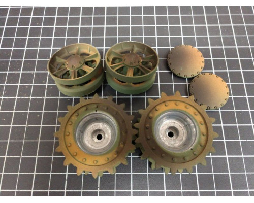 Ведущая звездочка 2 шт и ленивец 2 штуки для танка КВ-1 и КВ-2 (металл)