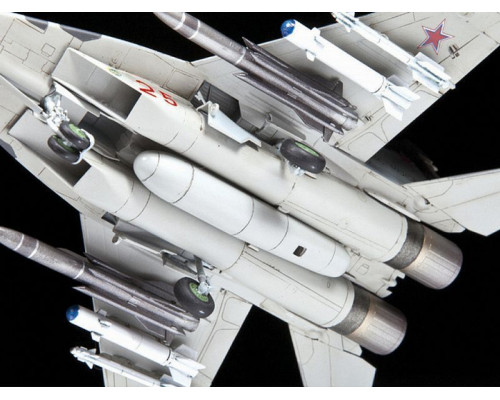 Сборная модель ZVEZDA Многоцелевой фронтовой истребитель МиГ-29 СМТ, 1/72