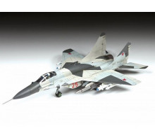 Сборная модель ZVEZDA Многоцелевой фронтовой истребитель МиГ-29 СМТ, 1/72