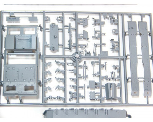 Сборная модель ZVEZDA Немецкое штурмовое орудие Штурмгешутц III (StuGIII AusfB), 1/35