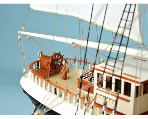 Сборная деревянная модель корабля Artesania Latina BELEM, 1/75