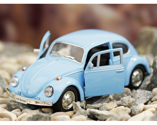 Машина Ideal 1:30-39 Volkswagen Beetle (блест. метал. фиолет.)